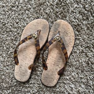 Michael Kors flip flops size 8